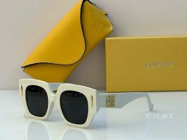 Picture of Loewe Sunglasses _SKUfw55590543fw